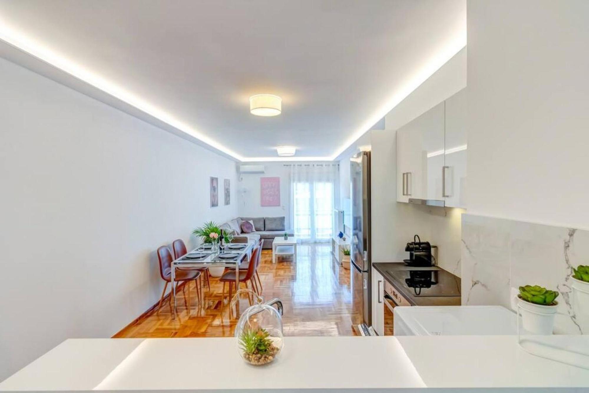شقة Koukaki Lux 2Bd 1Master Ap Next To Acropolis أثينا المظهر الخارجي الصورة